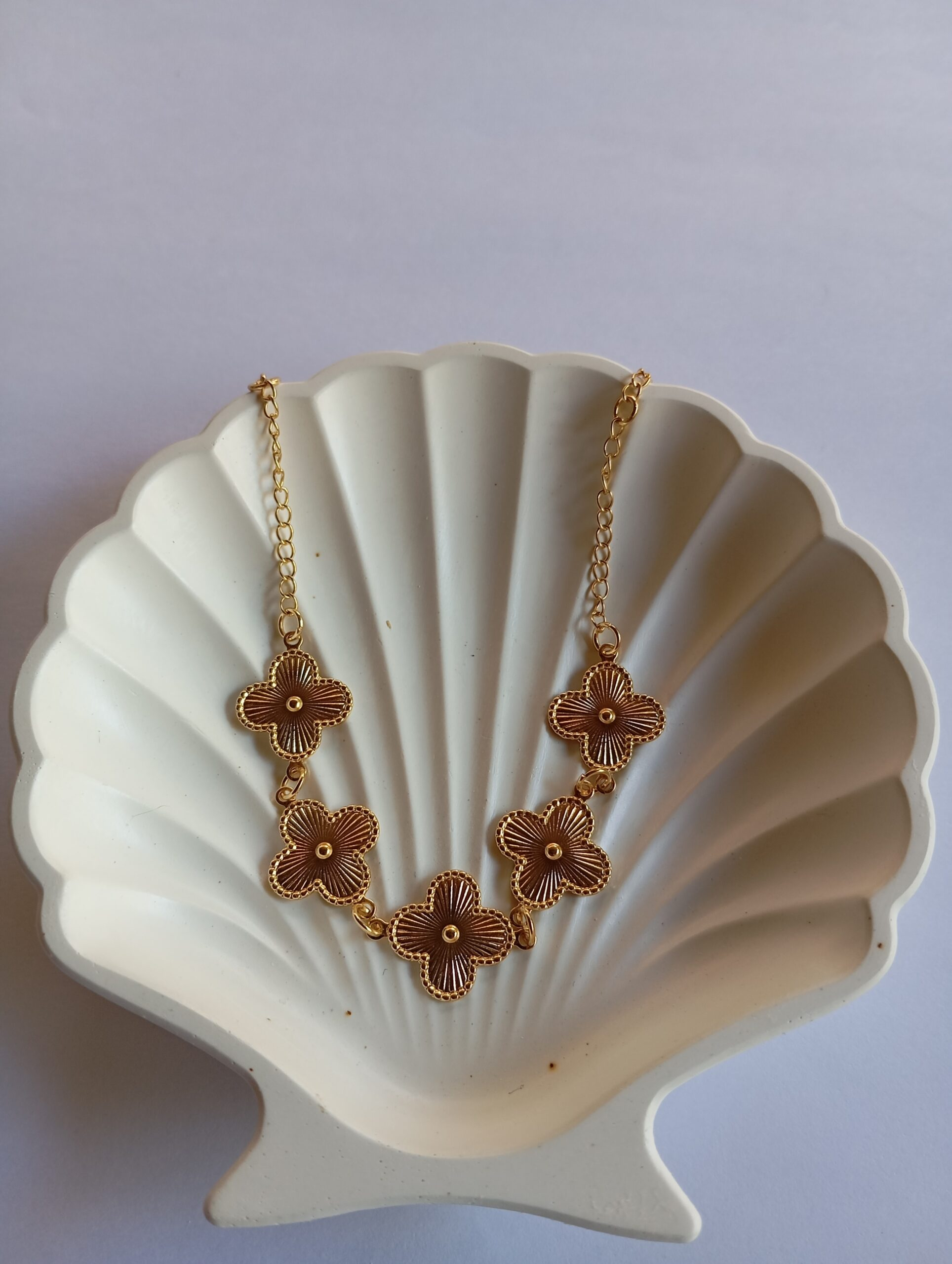 Pulseira de Flor Dourada - Imagem 3